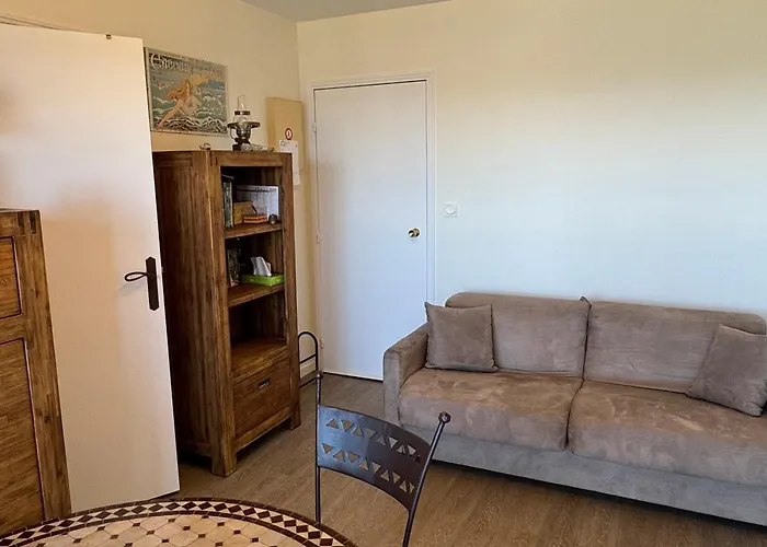 En Bord De Avec Balcon Et Vue Imprenable, Acces Direct - Fr-1-487-317 Apartment *