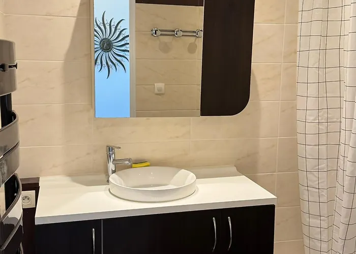 En Bord De Avec Balcon Et Vue Imprenable, Acces Direct - Fr-1-487-317 Cabourg